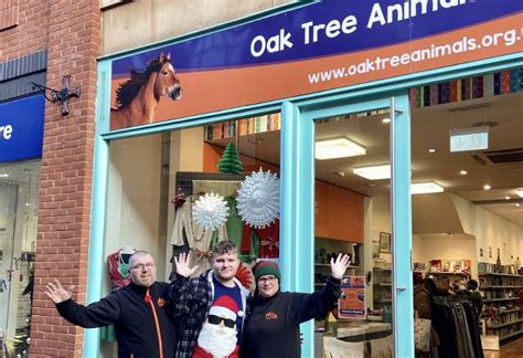 Oak Tree Animals' Charity help 4,000 animals amidst rising demand.
